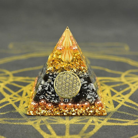 Reiki Orgonite Energy Orgon Pyramid Gathering Fortune Helping Soothe the soul Chakra Resin Decorative Craft Jewelry Cube Belle Energie